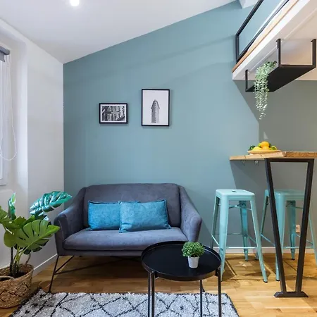 1 Gallo Lot 2 - Mezzanine En Plein Coeur Du Vieux * Nice